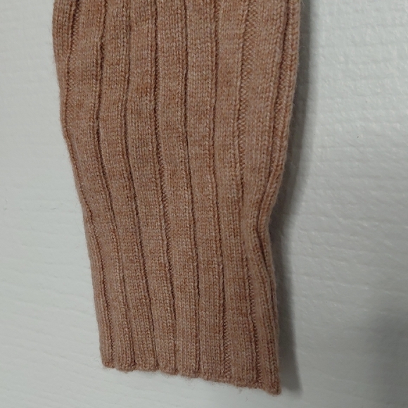 Elegant Tan Wool Blend Ribbed Cardigan - Picture 3 of 6